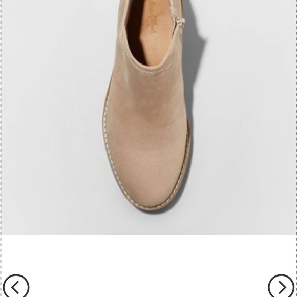 Women's Taci Pull-On Ankle Boots - Universal Thread NWT - Picture 3 of 10